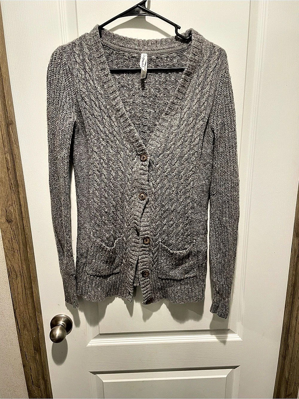 Aeropostale Button Front Knit Cardigan Gray Size Medium